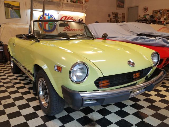 1976 Fiat 124 Spider Convertible - photo 2