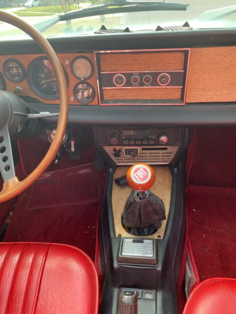 1976 Fiat 124 Spider - photo 10