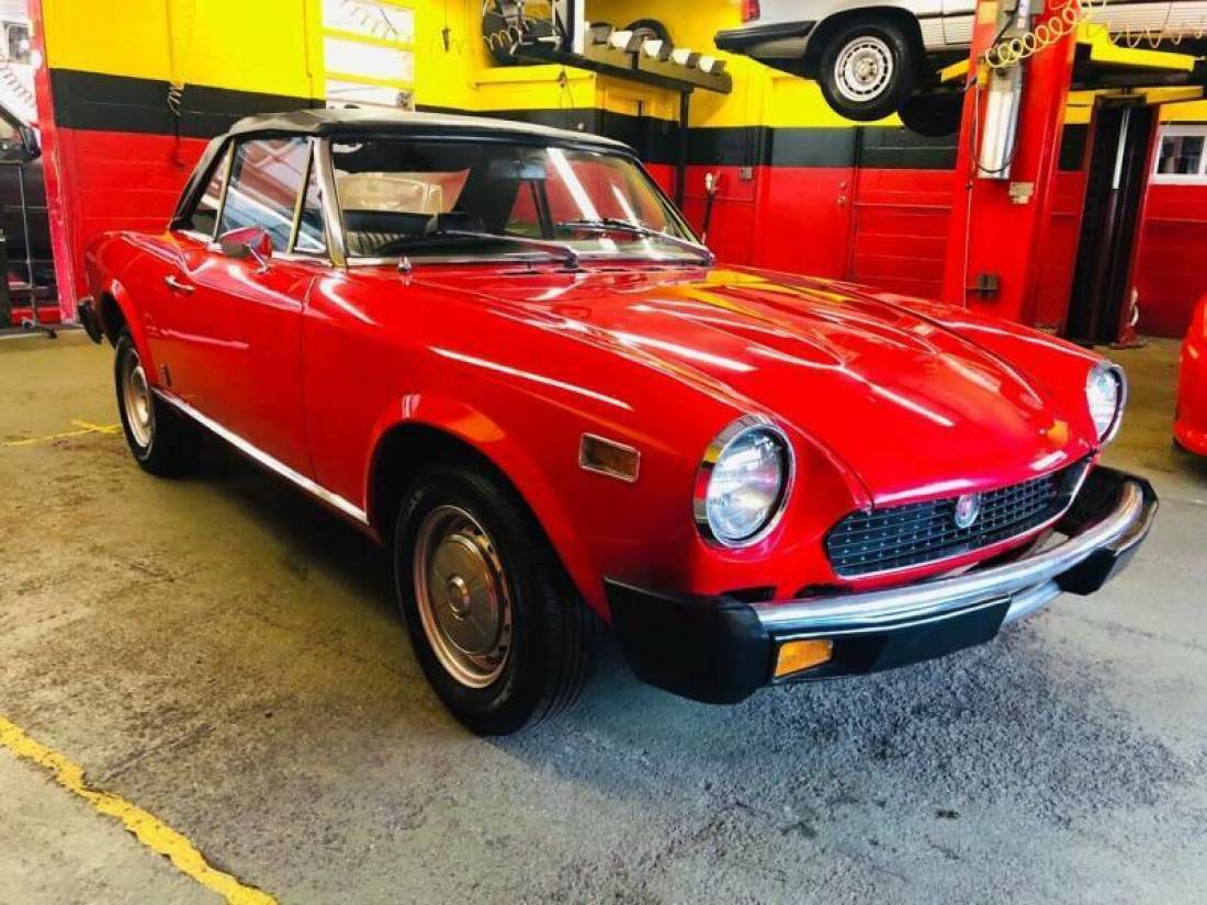 1976 Fiat 124 Spider - photo 4