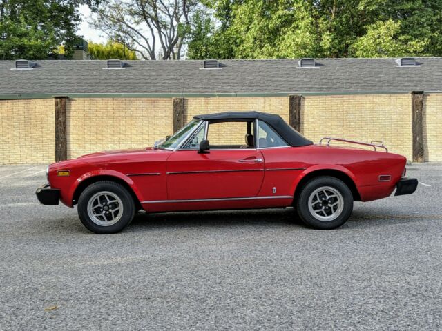 1976 Fiat 124 Spider - photo 2