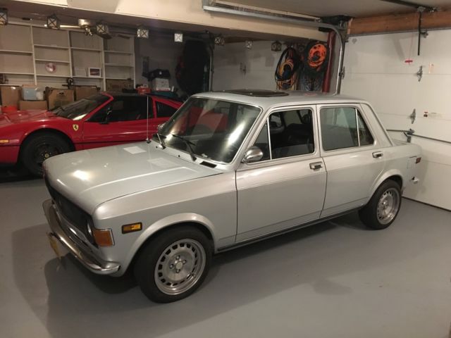 1976 Fiat 128 w/ new paint & custom sunroof 1976 Fiat 128