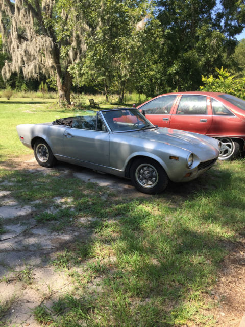 1976 Fiat Spider - photo 2