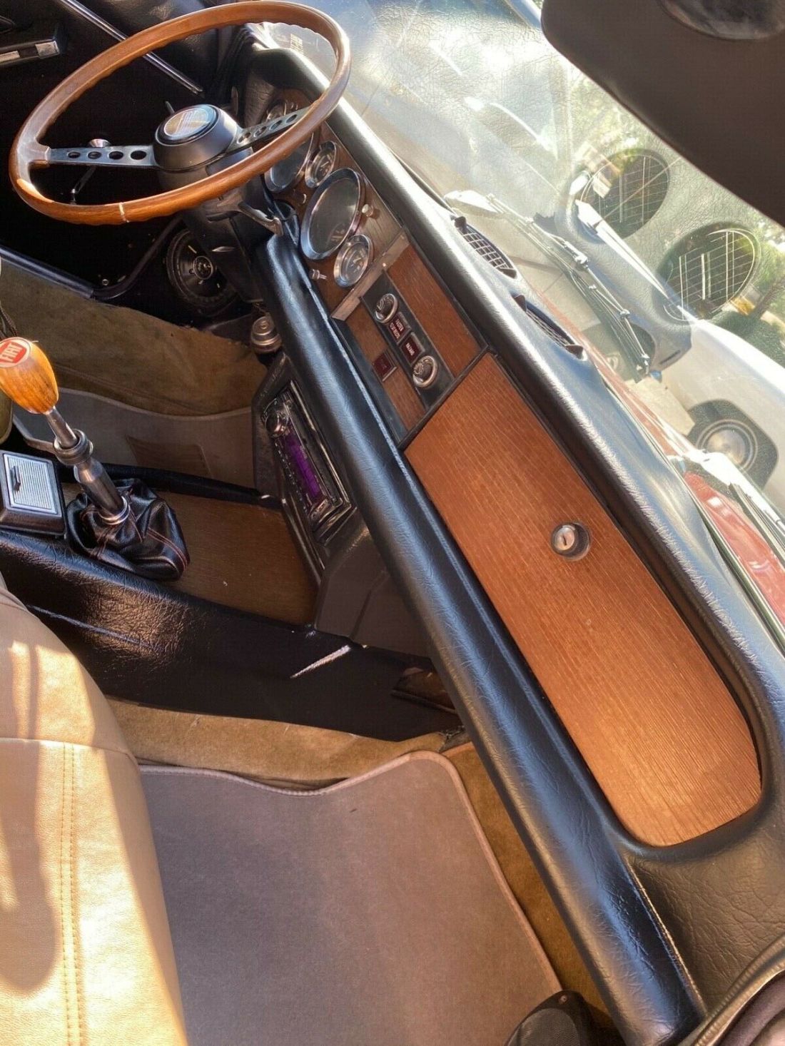 1976 Fiat 124 Spider - photo 11
