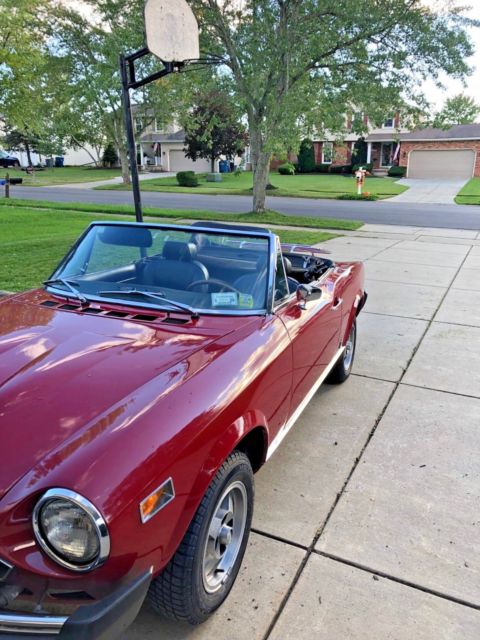 1976 Fiat 124 Spider - photo 2