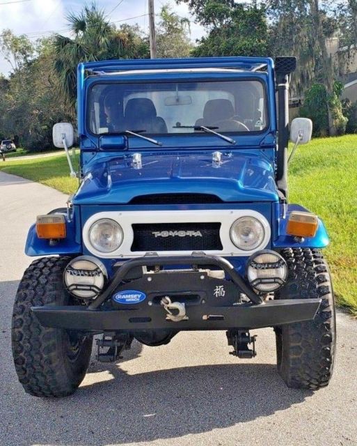 1976 FJ40 TOYOTA LAND CRUISER FJ40 1976 Toyota Land Cruiser FJ40 1976 LANDCRUISER TOYOTA 4 SPEED