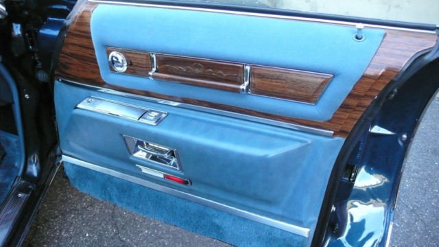 1976 Cadillac Fleetwood - photo 12