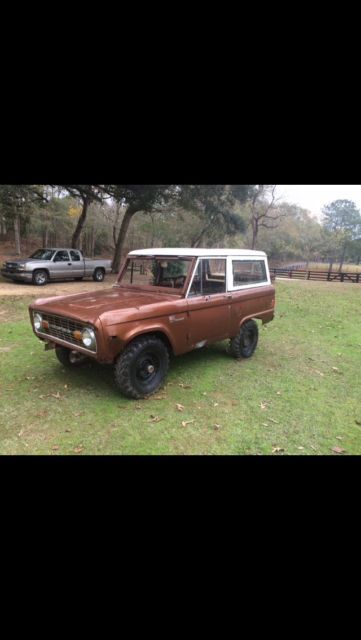 1976 Ford Bronco-AUTOMATIC-LOW MILES-RARE 1976 Ford Bronco Brown
