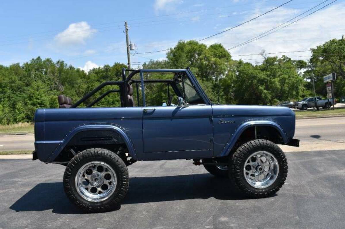 1976 Ford Bronco Custom - photo 11