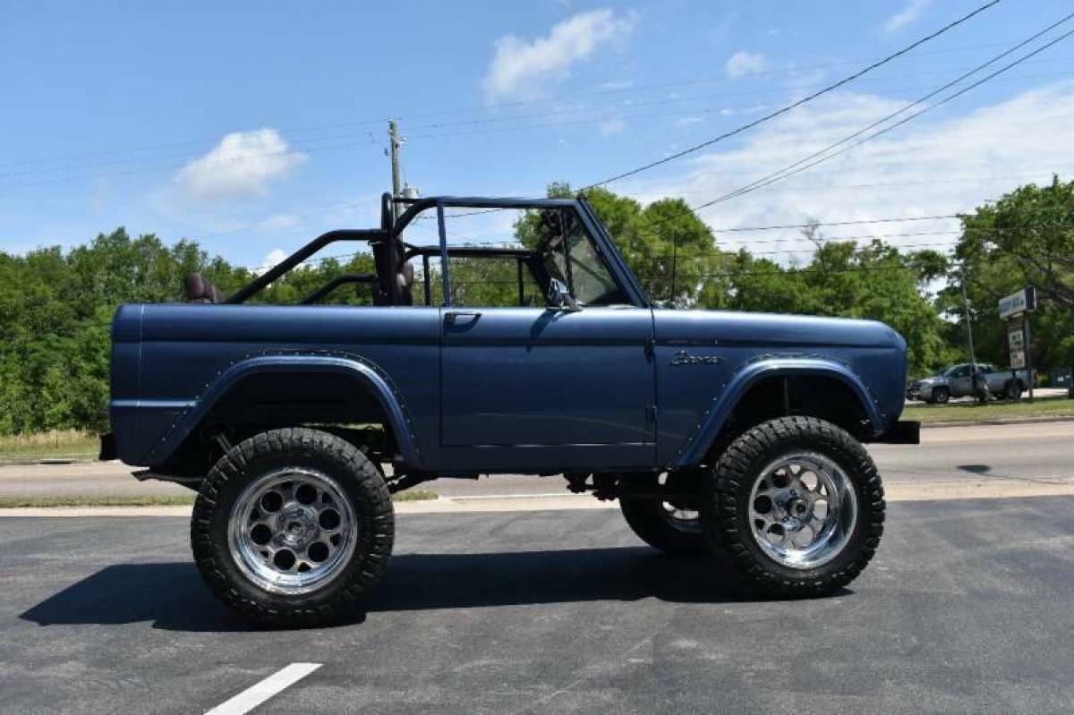 1976 Ford Bronco Custom - photo 12
