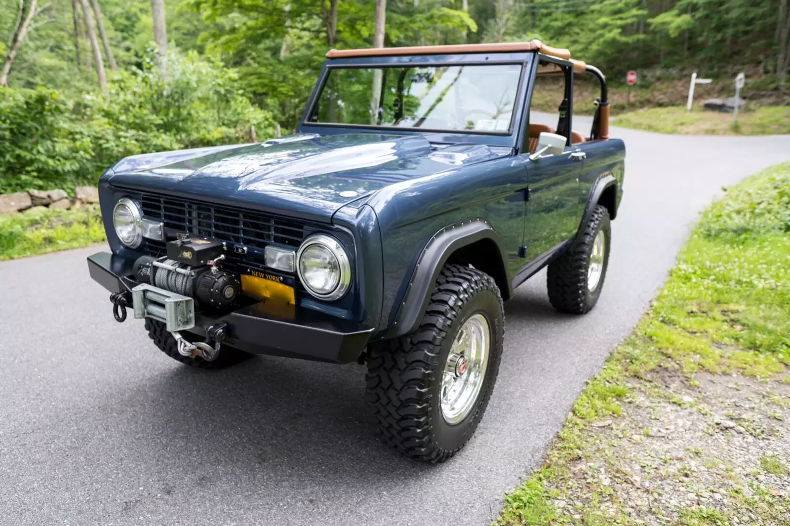 1976 Ford Bronco Convertible - photo 2