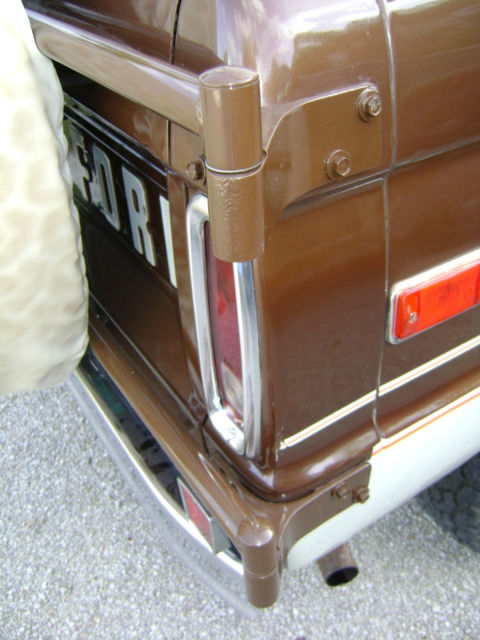 1976 Ford Bronco Ranger Sport Utility 2-Door - photo 8