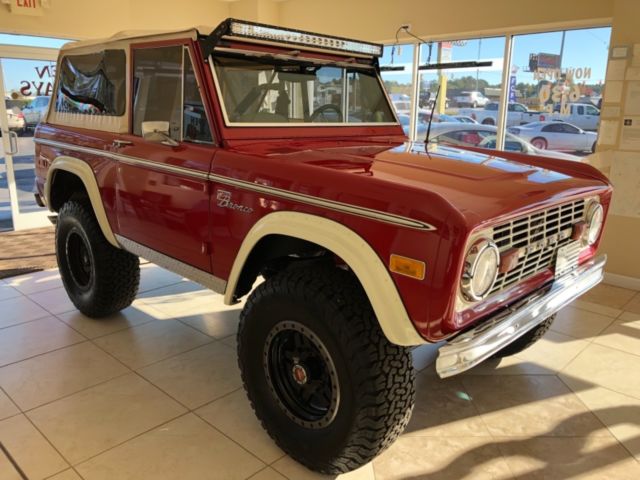 1976 FORD BRONCO! Restored!! OVER $56,000 in receipts!! A must see!! 1976 Ford Bronco