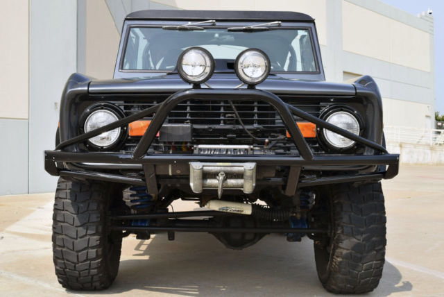 1976 Ford Bronco Sport 4x4 - photo 2