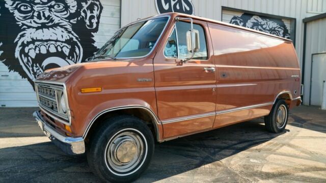1976 Ford E150 Econoline Chateau - photo 4
