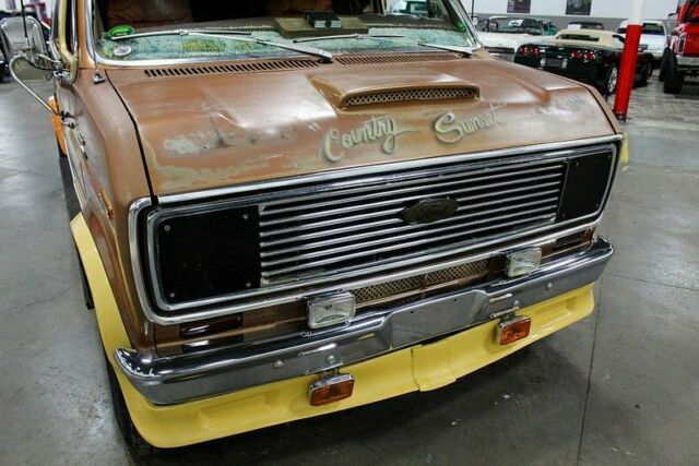 1976 Ford E-Series Van -- - photo 9
