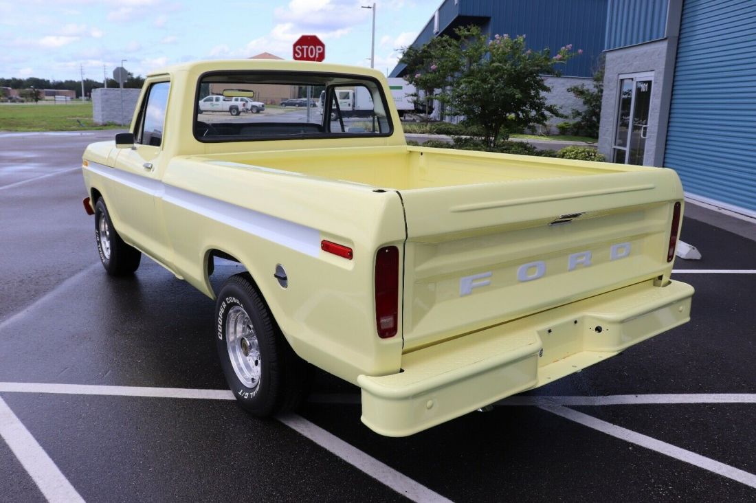 1976 Ford F-100 Restored Pickup Truck Automatic F100 80+ HD Pics - photo 3