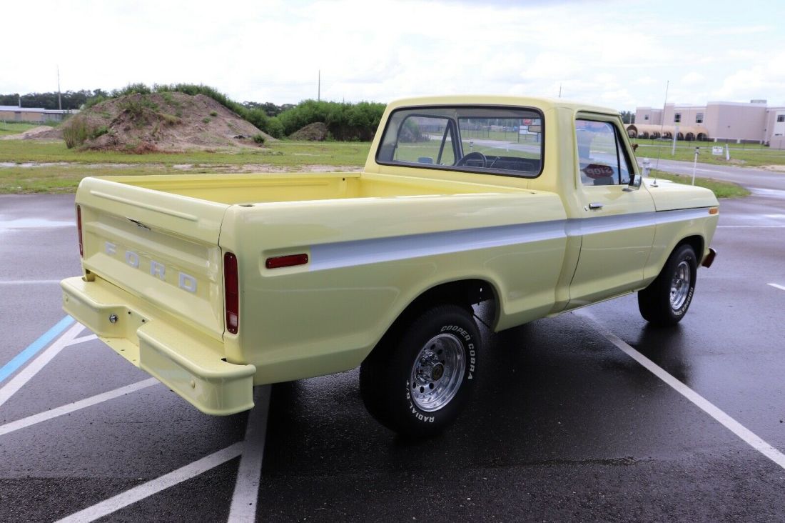 1976 Ford F-100 Restored Pickup Truck Automatic F100 80+ HD Pics - photo 4