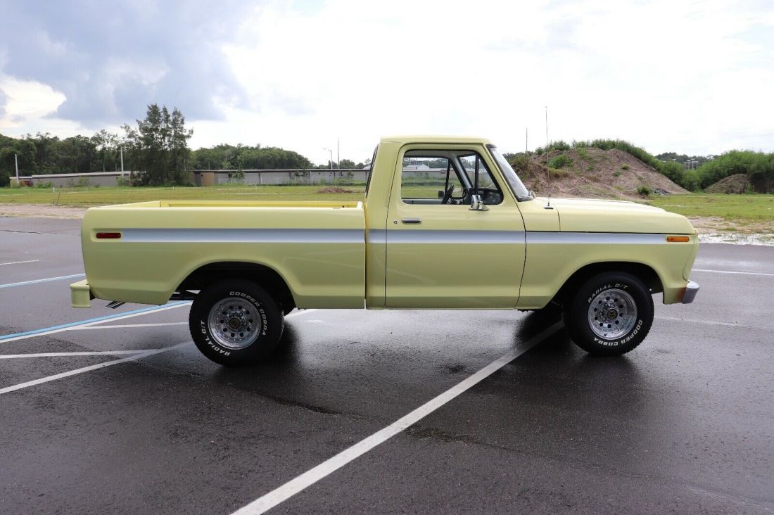 1976 Ford F-100 Restored Pickup Truck Automatic F100 80+ HD Pics - photo 5