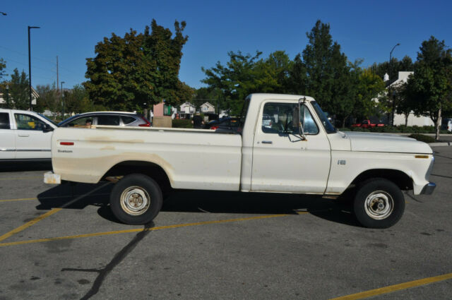 1976 Ford F-150 Custom - photo 3