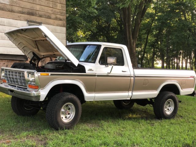 1976 Ford F-150 Custom - photo 2