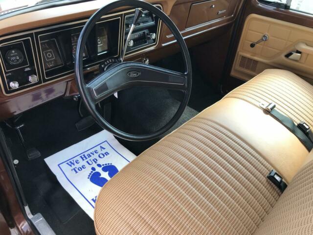 1976 Ford F-150 Custom - photo 11