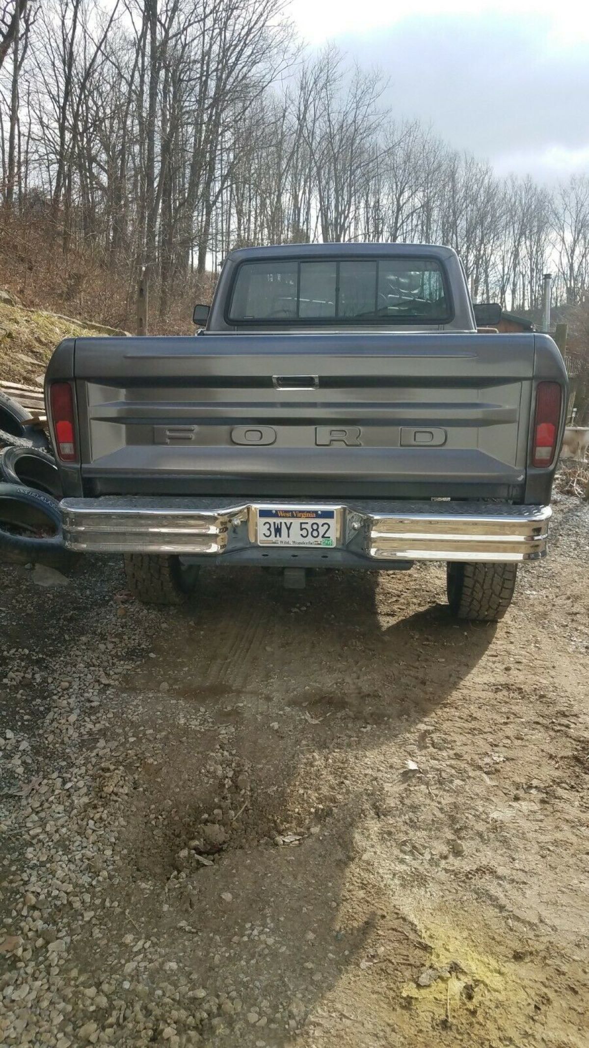 1976 Ford F-250 - photo 2