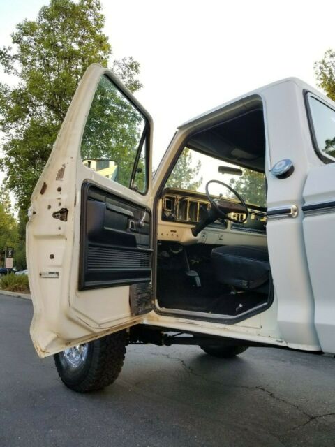 1976 Ford F-250 HIGHBOY RANGER 4X4 390 V8 SOLID CALIFORNIA TRUCK - photo 12