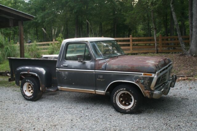 1976 Ford F100 Flare Side Short Bed. Factory 390 Big Block. 3:70 Rear End. 1976 Ford F-100
