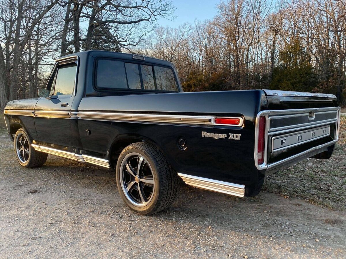 1976 Ford F100 XLT - photo 3