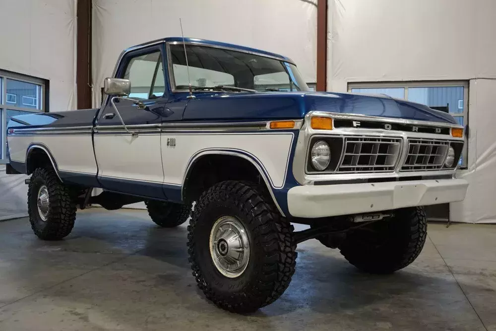 1976 Ford F100/150, 4x4, 360 V8, Automatic, Midnight Blue Metallic 1976 Ford F-150 F100 / F150