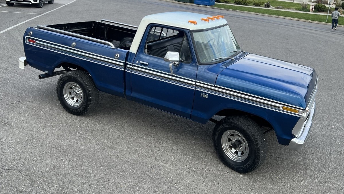 1976 Ford F-150 4x4 Shortbed 4 Speed Classic Original Beauty - photo 2