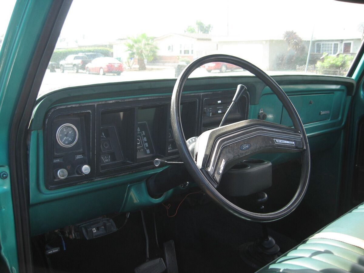 1976 Ford F-250 - photo 7