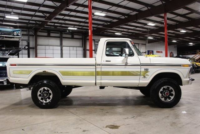 1976 Ford F-250 Bicentennial - photo 6