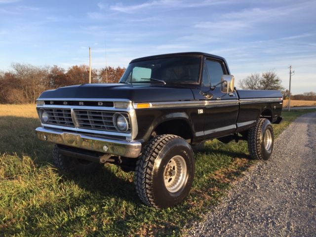 1976 Ford F250 Hiboy Hi-boy 4x4 390 V8 4speed Tuxedo Black Great Shape NO RES! 1976 Ford F-250 Custom