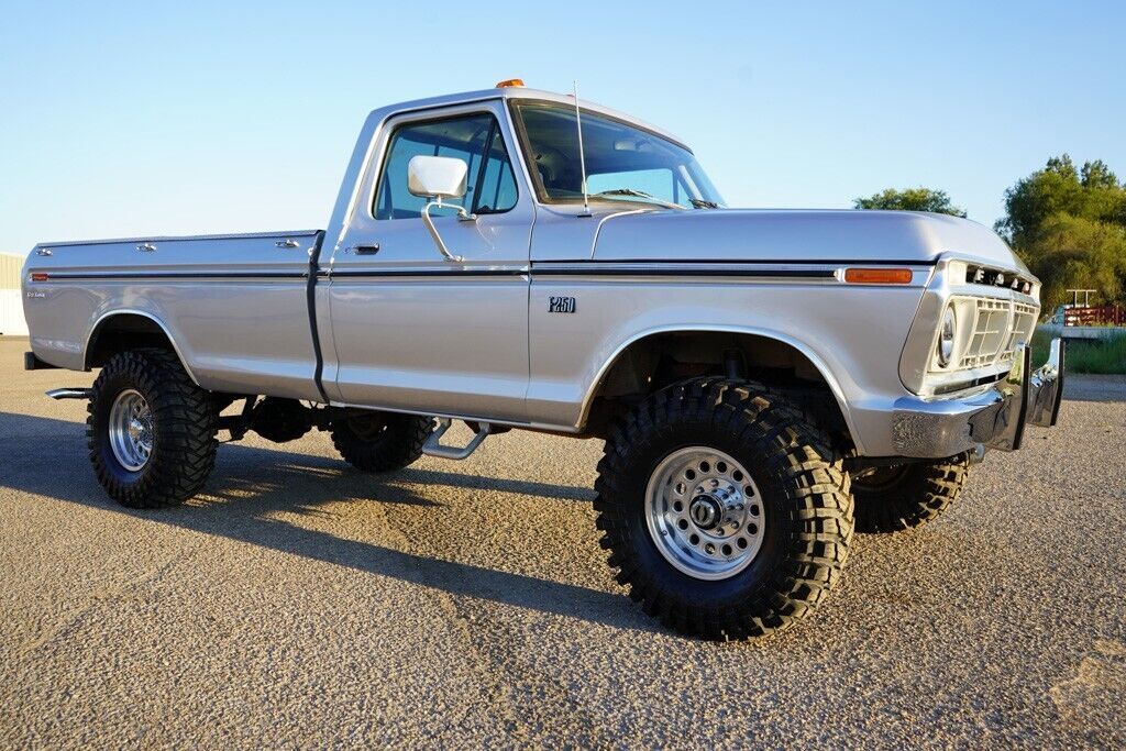 1976 Ford F-250 Highboy - photo 3