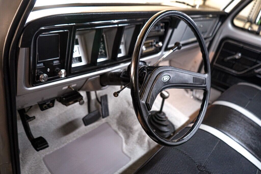 1976 Ford F-250 Highboy - photo 8