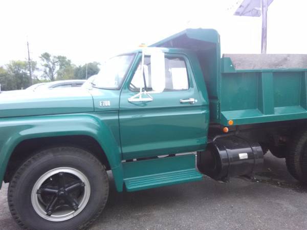 1976 Ford F700 f700
