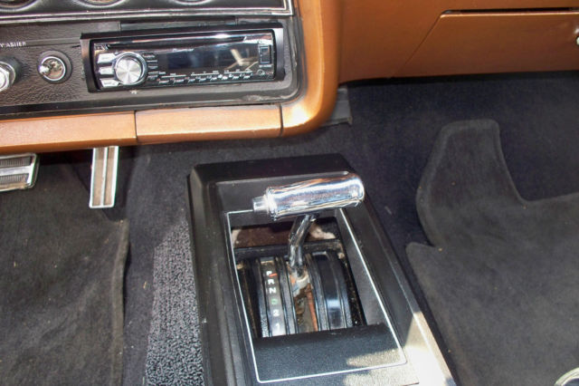 1976 Ford Torino 2D SDN - photo 10