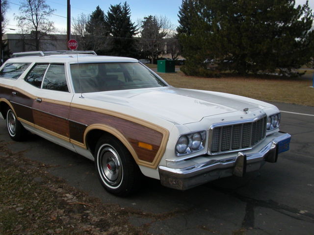 1976 Ford Torino Brougham Squire - photo 9