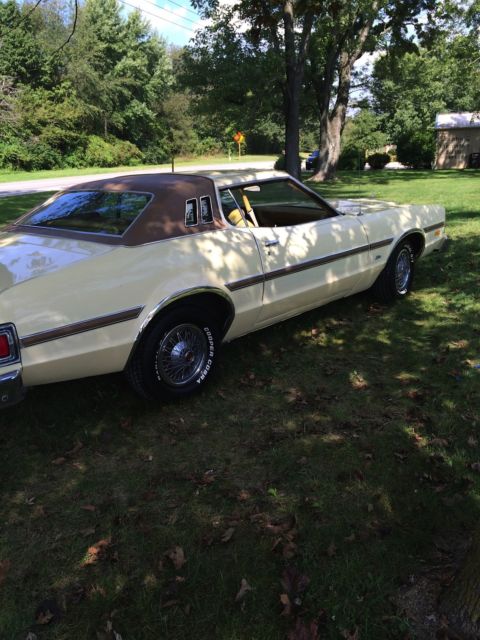1976 Ford Torino Elite - photo 2