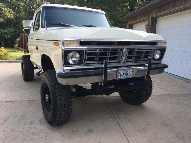 1976 Ford F-250 - photo 2