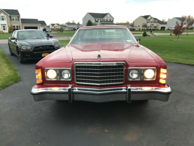 1976 Ford LTD Base Fleet - photo 2