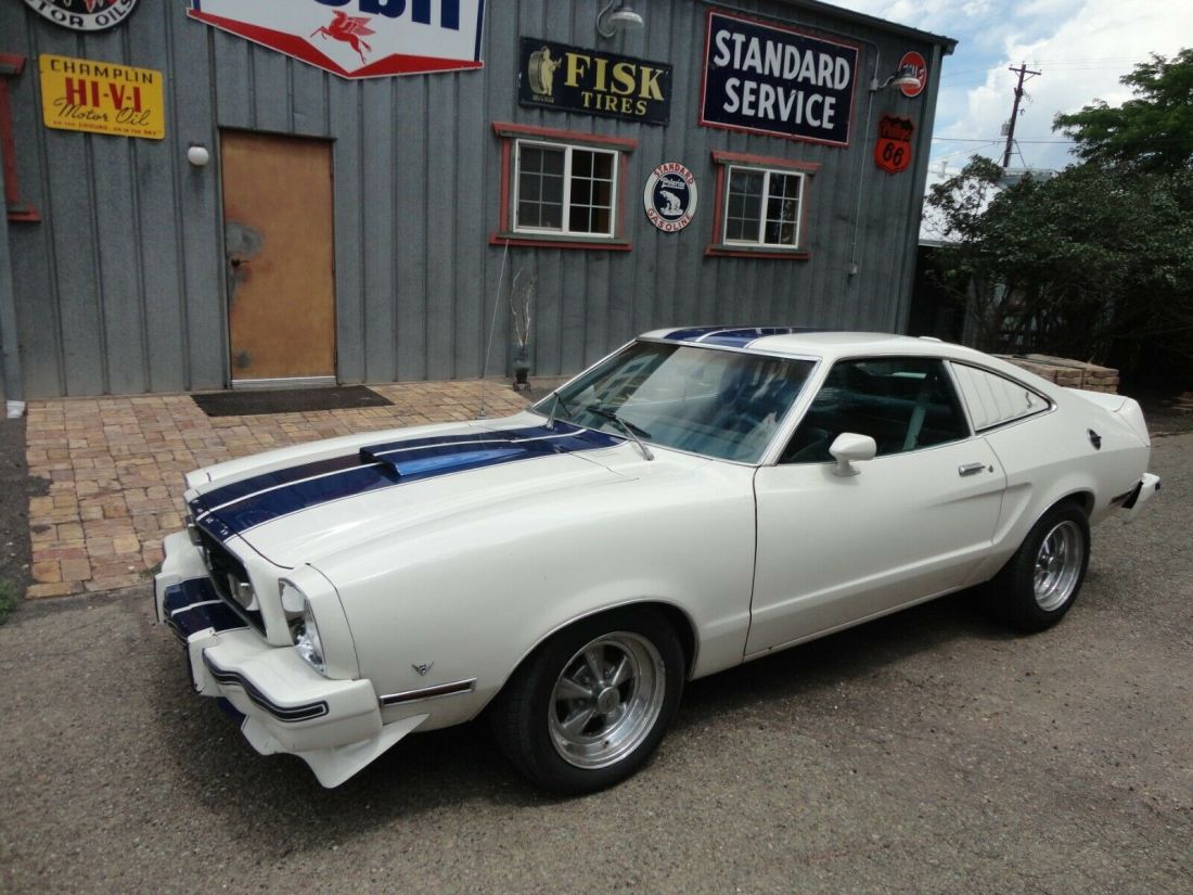 1976 Ford Mustang Cobra II - photo 2
