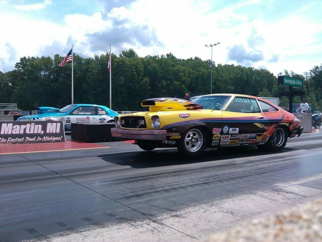 1976 Ford Mustang - photo 2