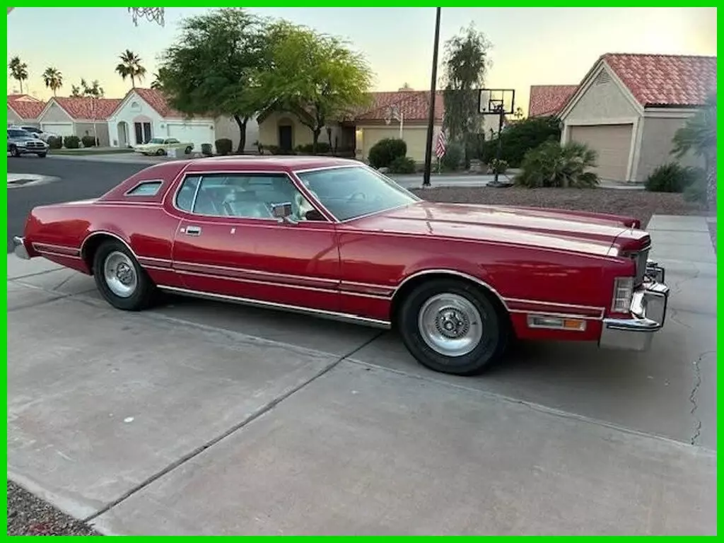 1976 Ford Thunderbird