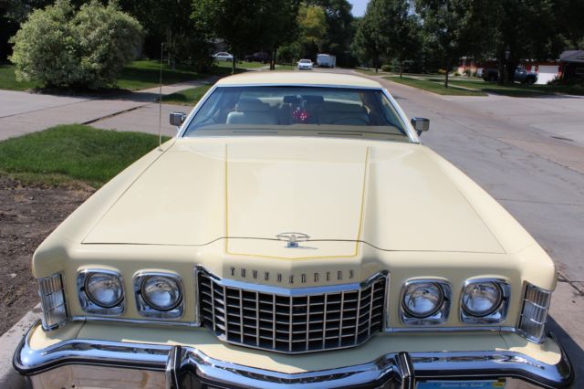 1976 Ford Thunderbird - photo 2