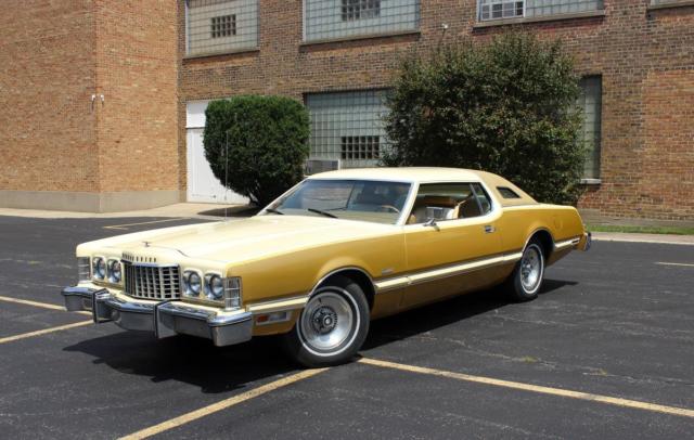 1976 Ford Thunderbird Creme and Gold Luxury - photo 2