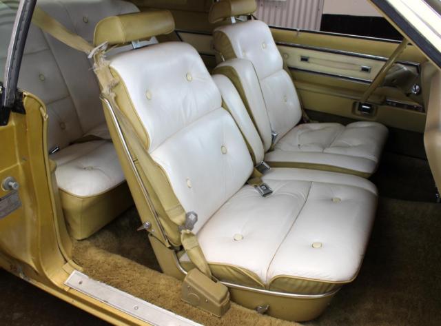 1976 Ford Thunderbird Creme and Gold Luxury - photo 6