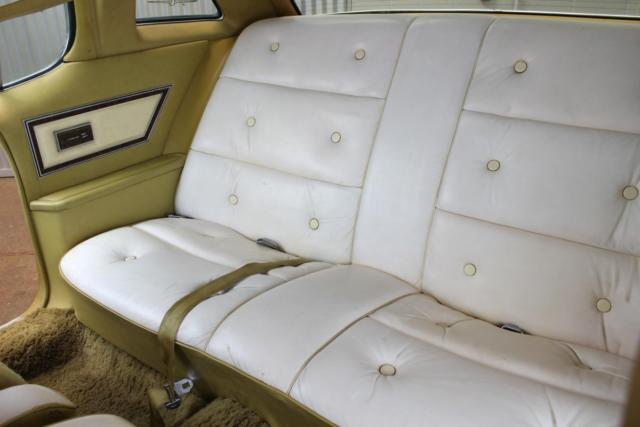 1976 Ford Thunderbird Creme and Gold Luxury - photo 7