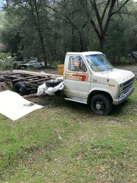 1976 Ford Van Flatbed conversion 17 foot bed-Crawler hauler 1976 Ford F-550